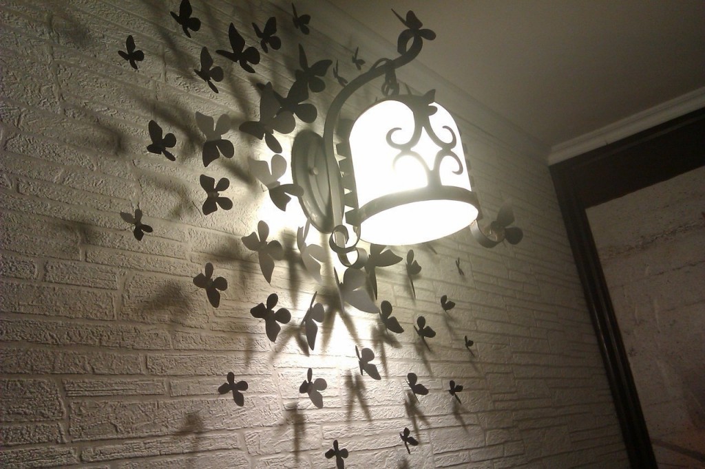 Декор стен в квартире бабочками